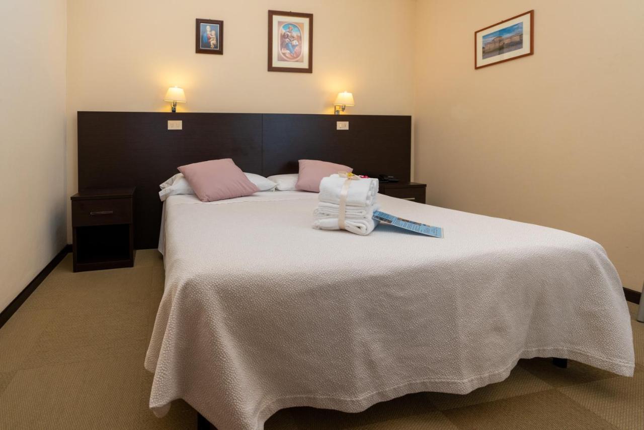 Hotel Ancore سينِغاليا المظهر الخارجي الصورة