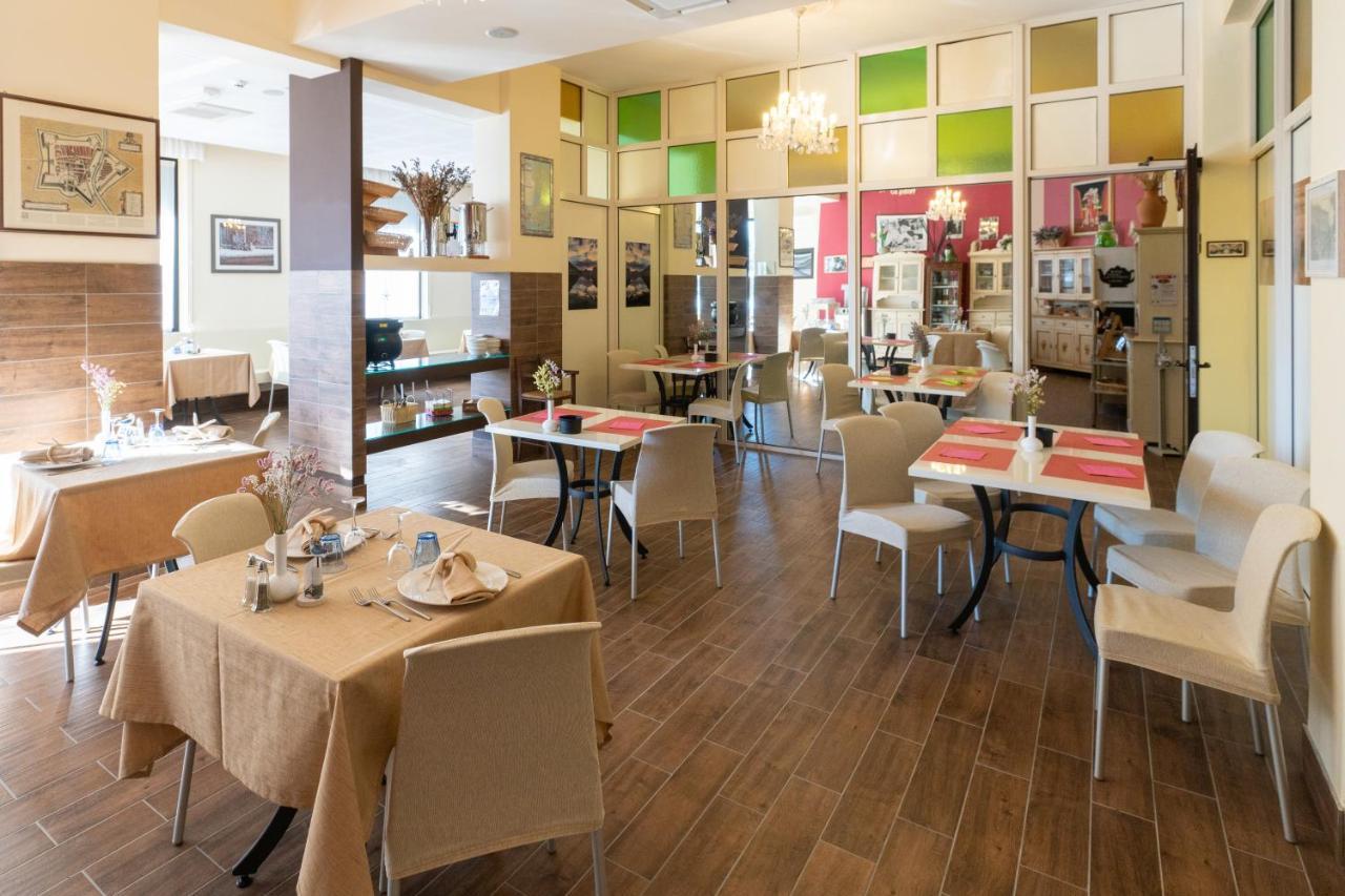 Hotel Ancore سينِغاليا المظهر الخارجي الصورة