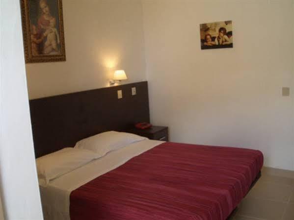 Hotel Ancore سينِغاليا المظهر الخارجي الصورة