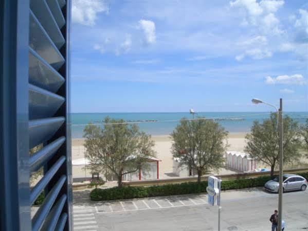 Hotel Ancore سينِغاليا المظهر الخارجي الصورة