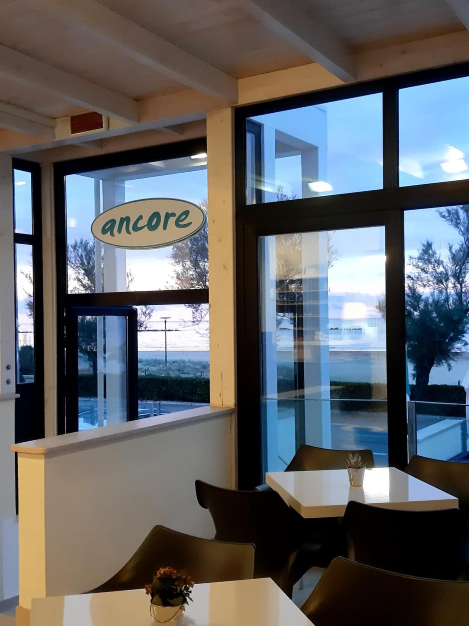 Hotel Ancore سينِغاليا المظهر الخارجي الصورة