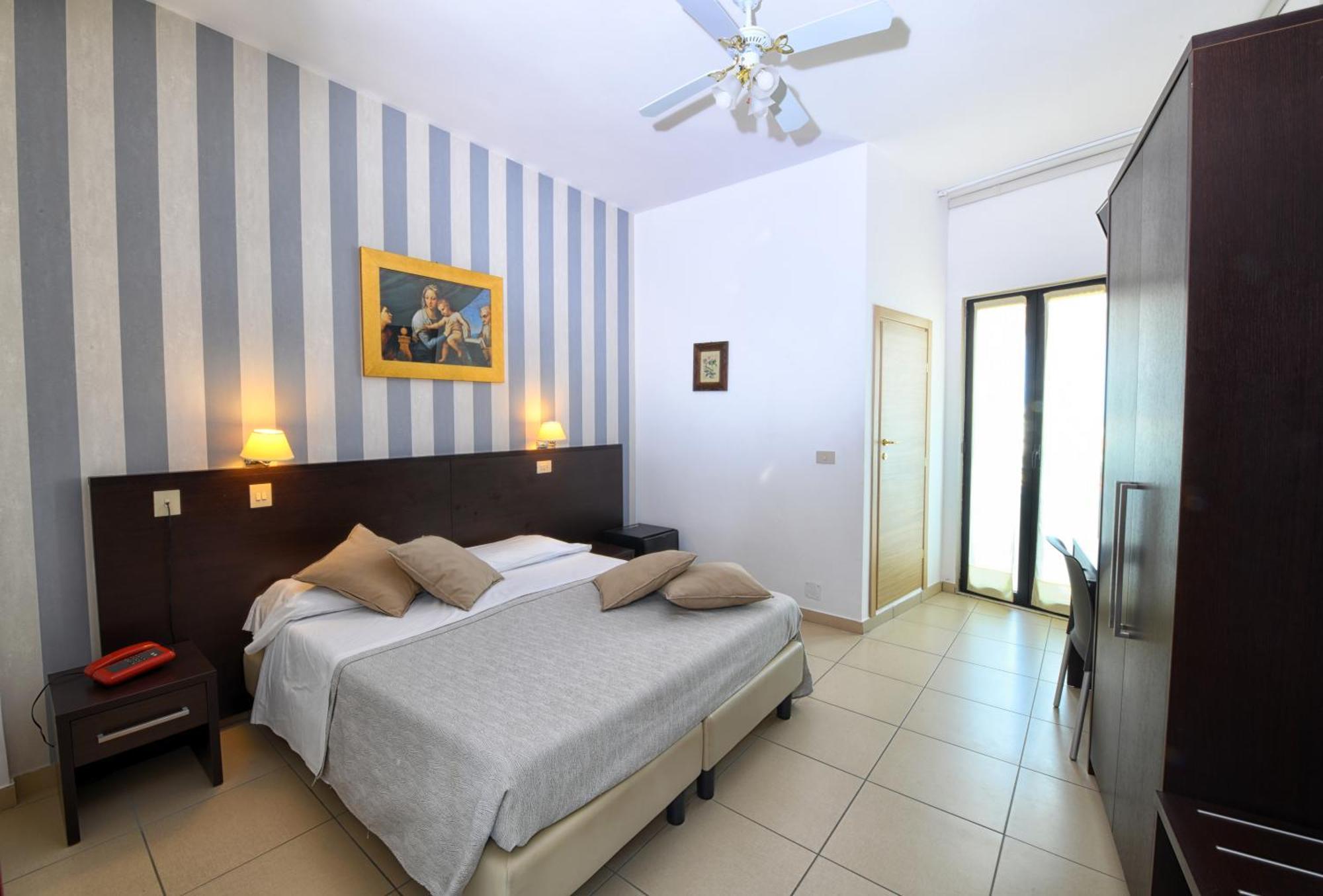 Hotel Ancore سينِغاليا المظهر الخارجي الصورة
